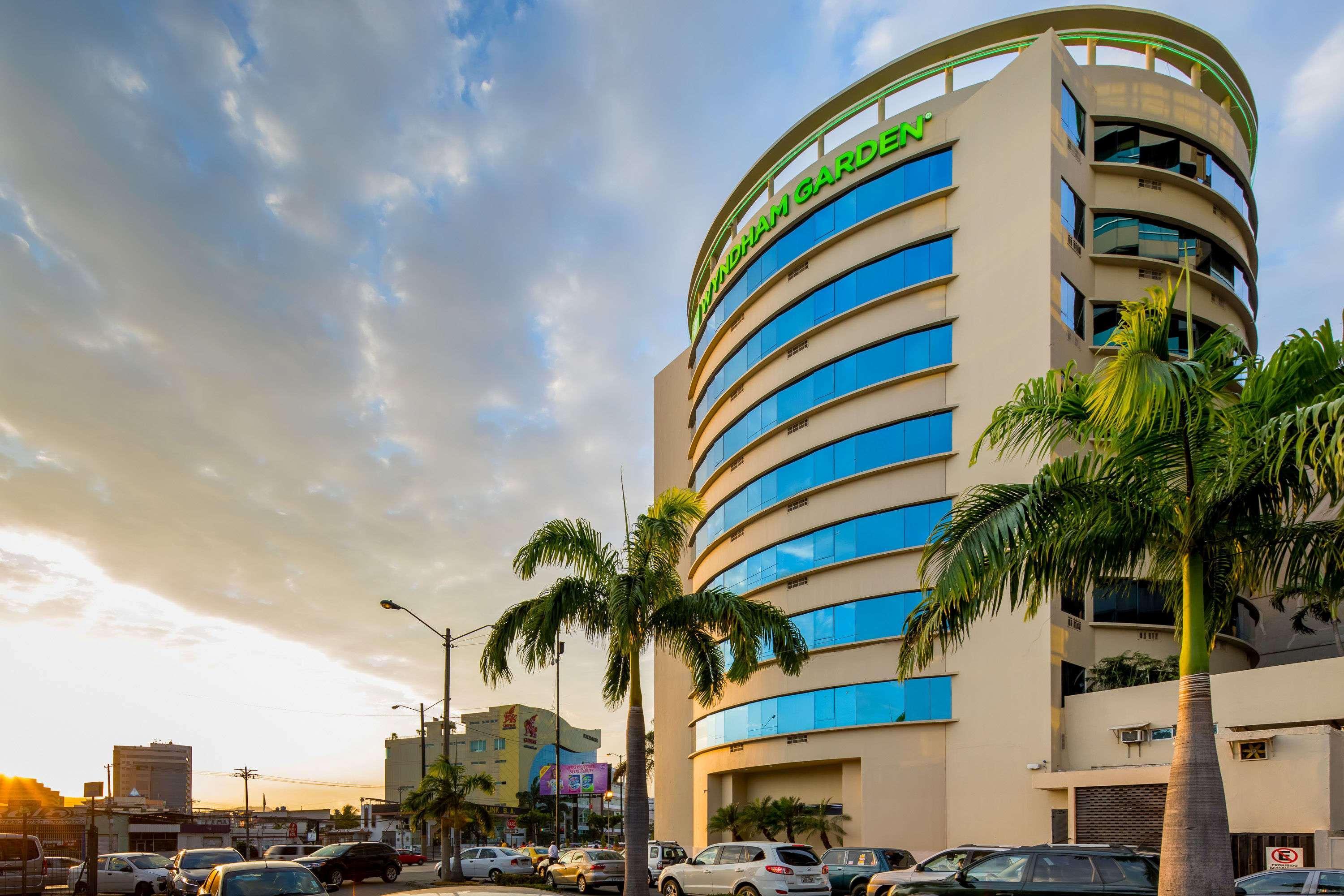 Hotel Wyndham Garden Guayaquil Exterior foto
