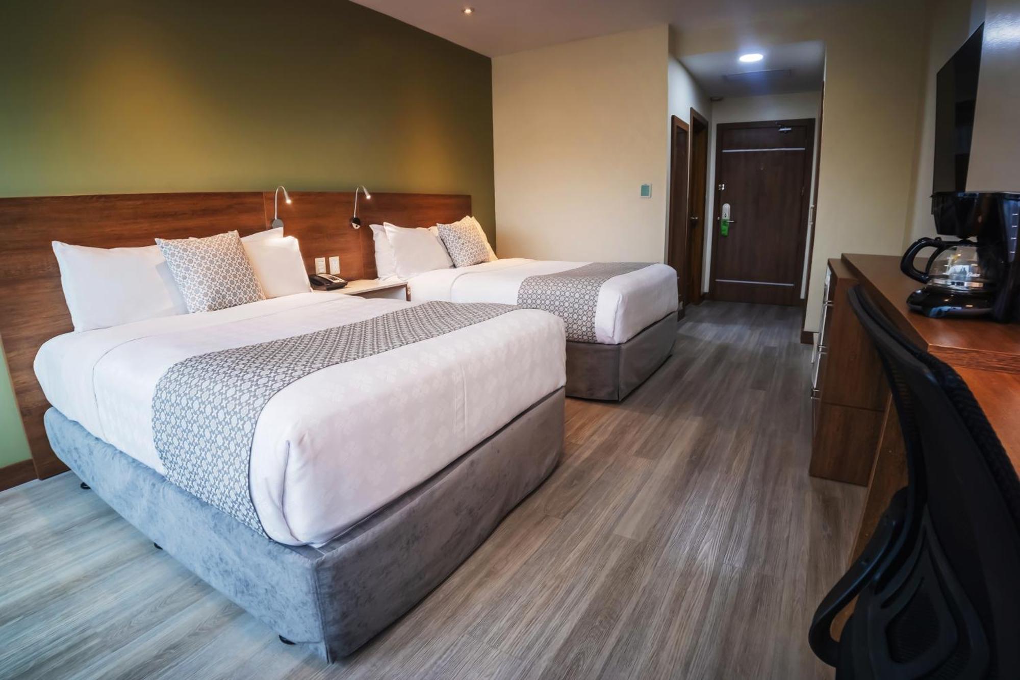 Hotel Wyndham Garden Guayaquil Exterior foto