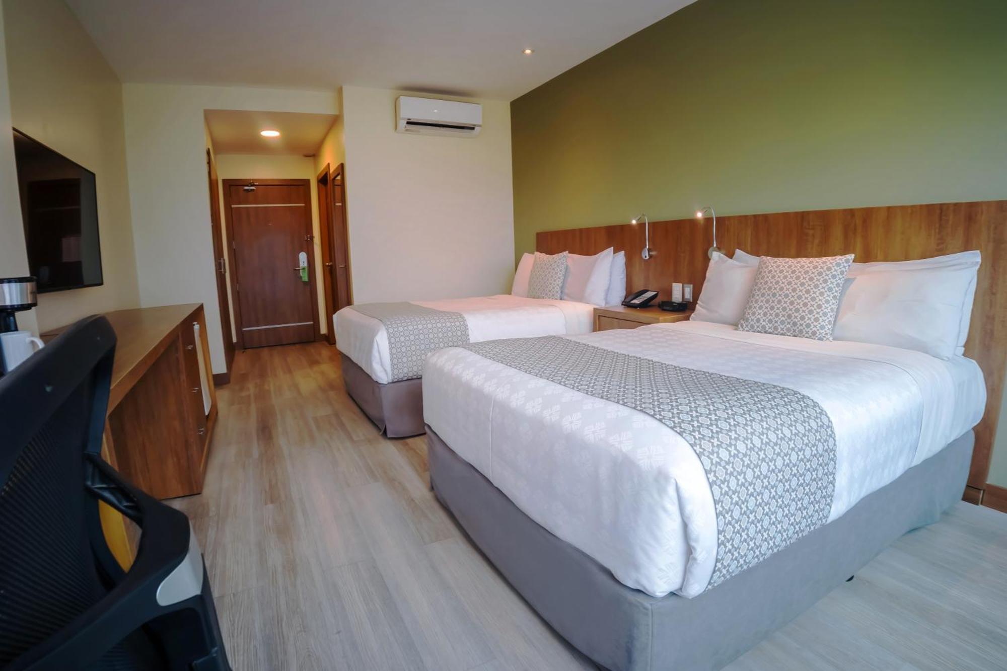 Hotel Wyndham Garden Guayaquil Exterior foto