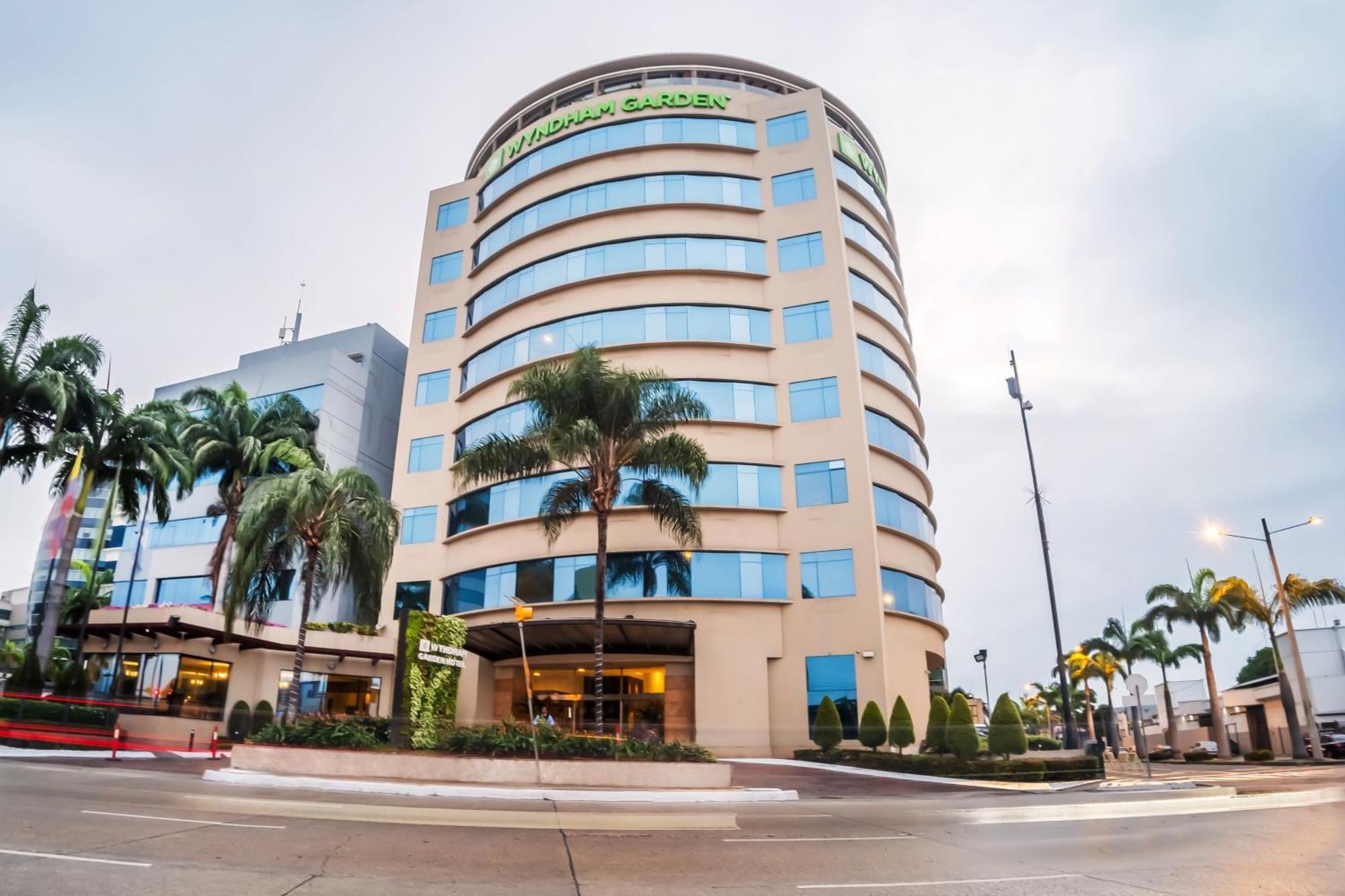 Hotel Wyndham Garden Guayaquil Exterior foto